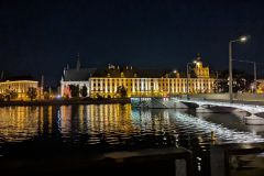 PXL_20260829_190058213